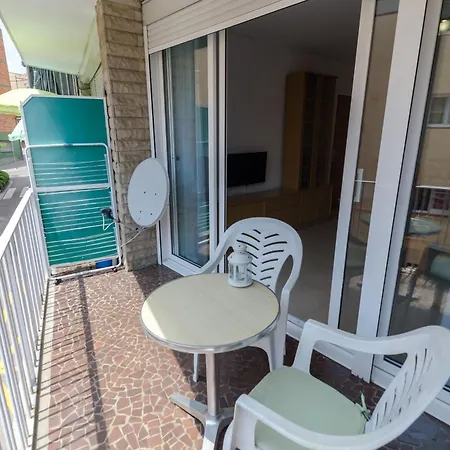 Apto Lyra Cerca De Playa 5 Huéspedes Appartamento Lloret de Mar