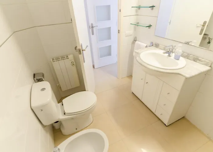 Apto Lyra Cerca De Playa 5 Huéspedes Lloret de Mar