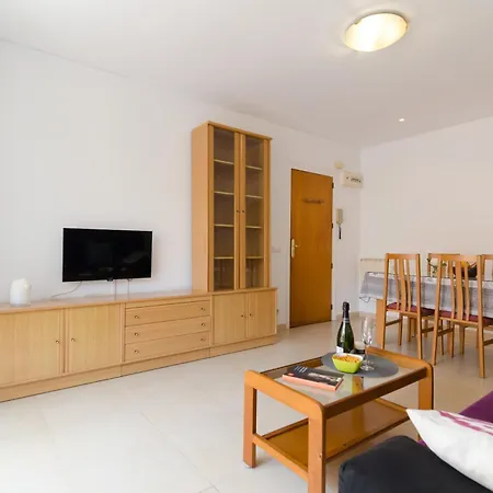 Apartamento Apto Lyra Cerca De Playa 5 Huespedes Lloret de Mar